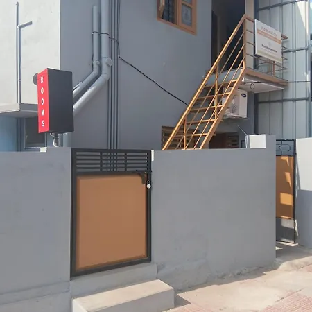 Ananthasayanam Homestay Near Sri Padmanabha Swamy Temple Thiruvananthapuram Exterior photo